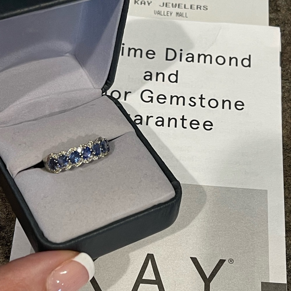 Beautiful LeVian blueberry sapphire and diamond ring. White gold. Size 7.